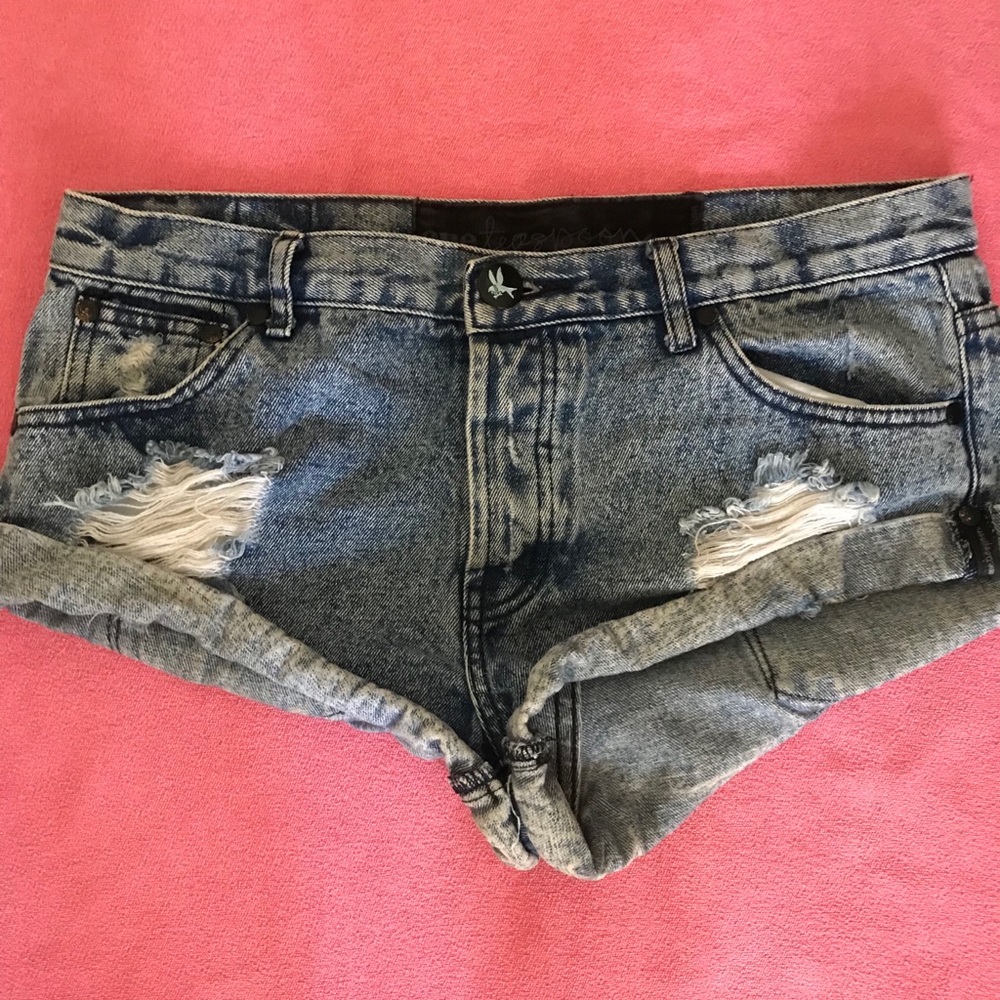 One teaspoon “bandit” jean shorts